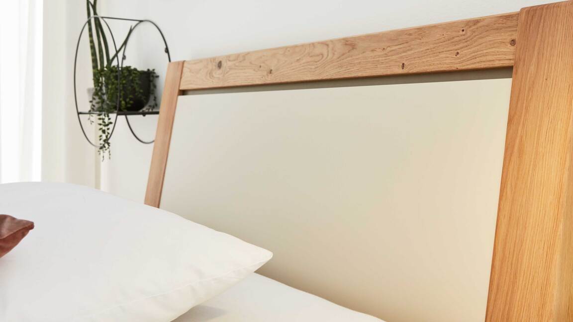 Bett - 9836210206010131